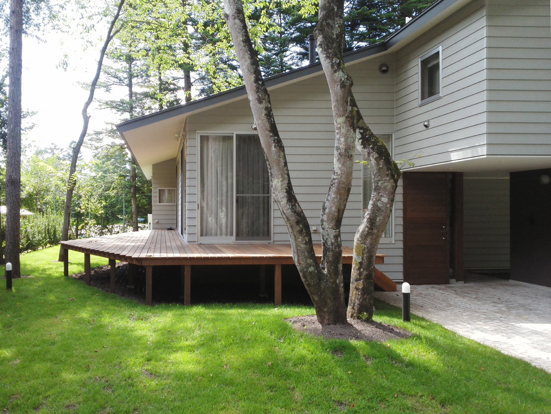 北佐久郡軽井沢町の別荘