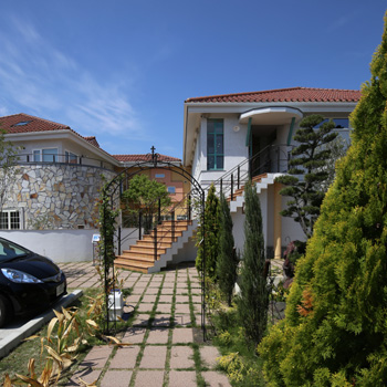 リトルサイエンティスト本社